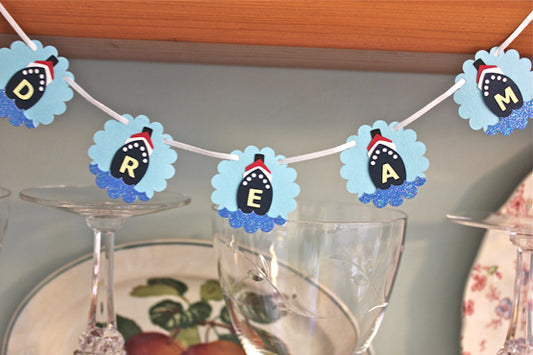Mini Dream Banner