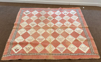 Vintage Quilt - Baskets