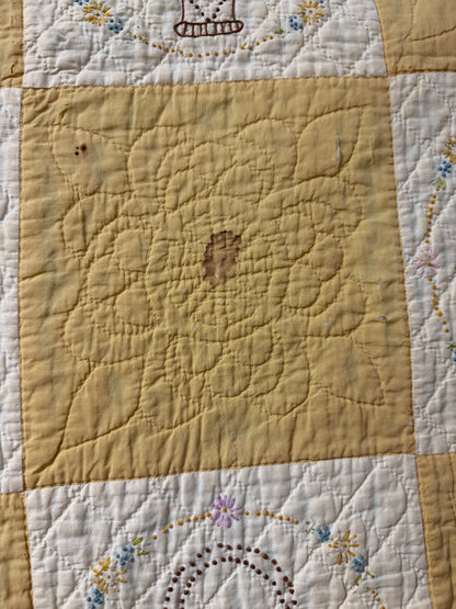 Vintage Quilt - Embroidered Baskets
